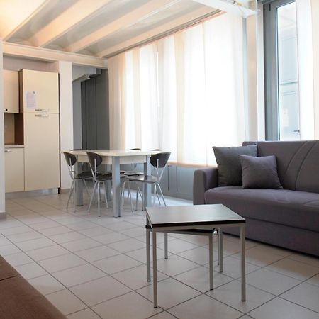 Appartamenti Tra Lago E Montagna Casa Ideale Lecco לקו מראה חיצוני תמונה